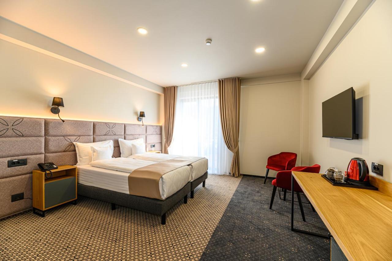 Hotel Dukat Gura Humorului Εξωτερικό φωτογραφία